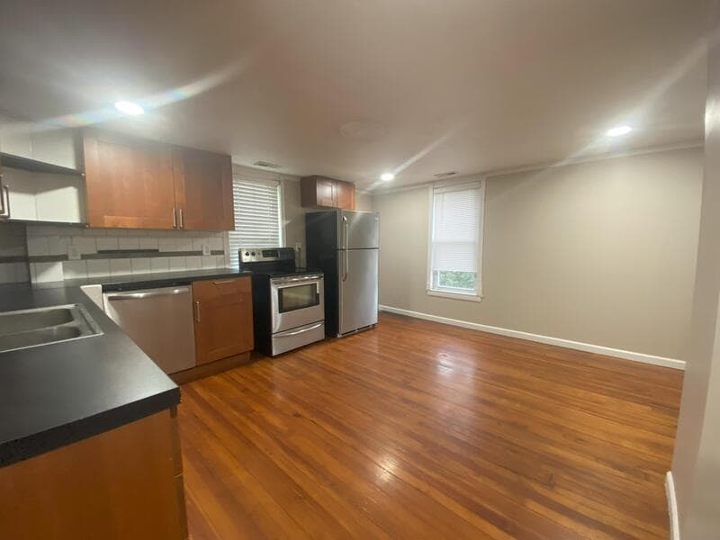 Halethorpe Condo: 2905 Charleston Avenue - 2