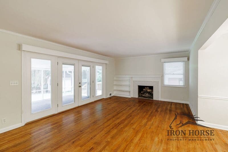 Athens House: 160 Harold Drive