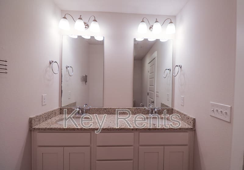 Pensacola Townhome: 1646 Iroquois Ct.