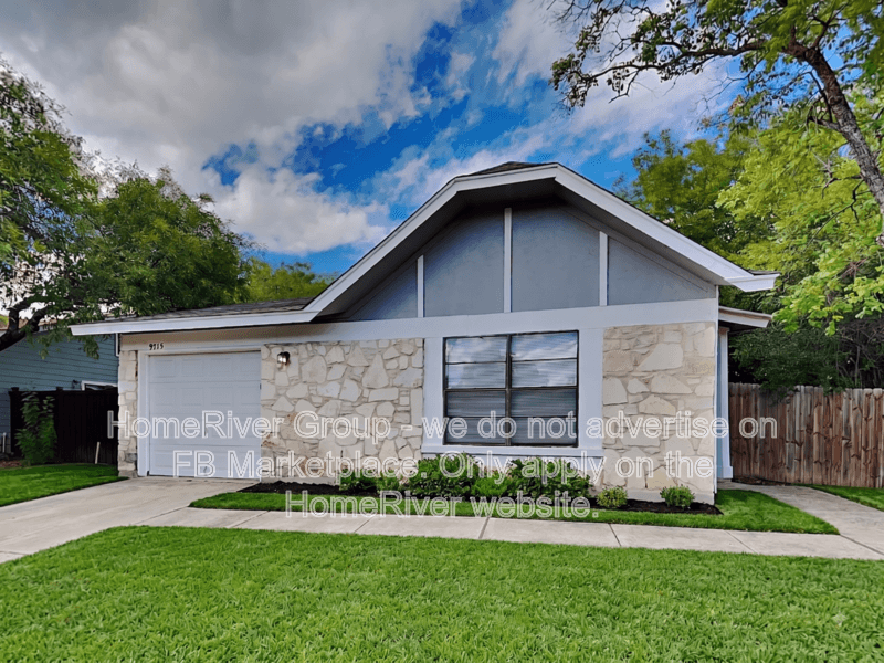 San Antonio House: 9715 Hidden Cross