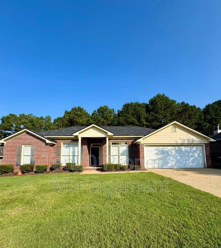 Columbus House: 6009 Creek Stone Court