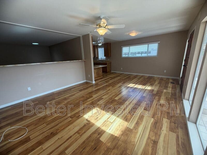 Ukiah House: 611 Tokay Ave