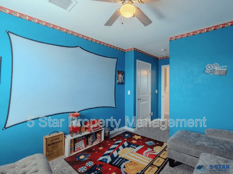 El Paso House: 2233 Mike Price Dr