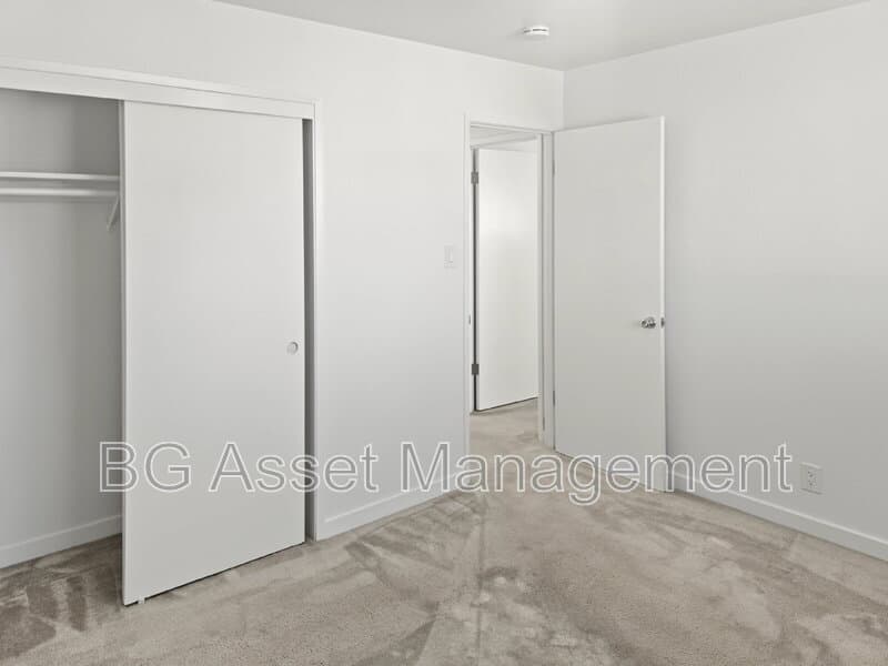 Richmond Condo: 5308 Columbia Ave