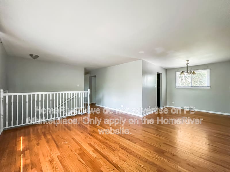 Country Club Hills House: 17849 John Ave