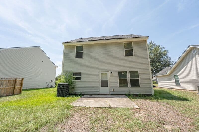 Port Wentworth House: 7 Gimbal Cir