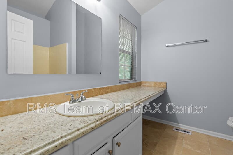 Decatur House: 2262 Cobb Creek Dr