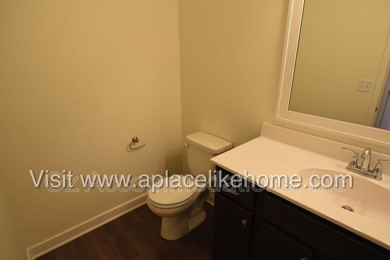 Kansas City House: 4008 NW 95th Ter