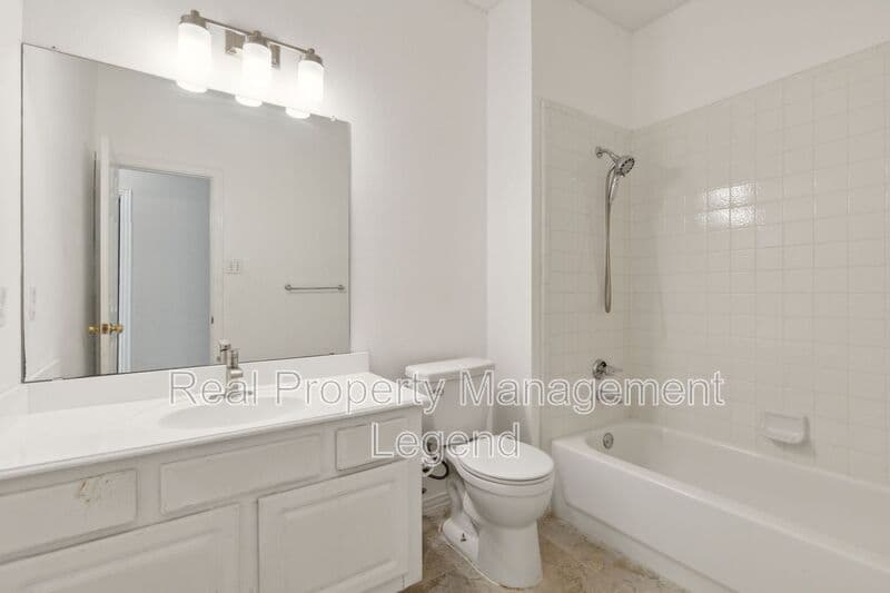 Plano House: 8012 Greenwood Dr