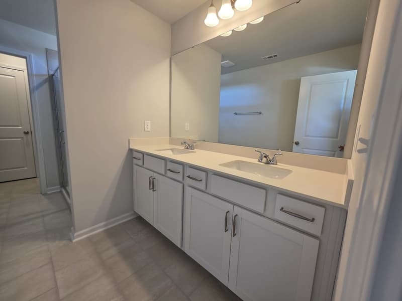 Youngsville House: 9 Silverbell Court