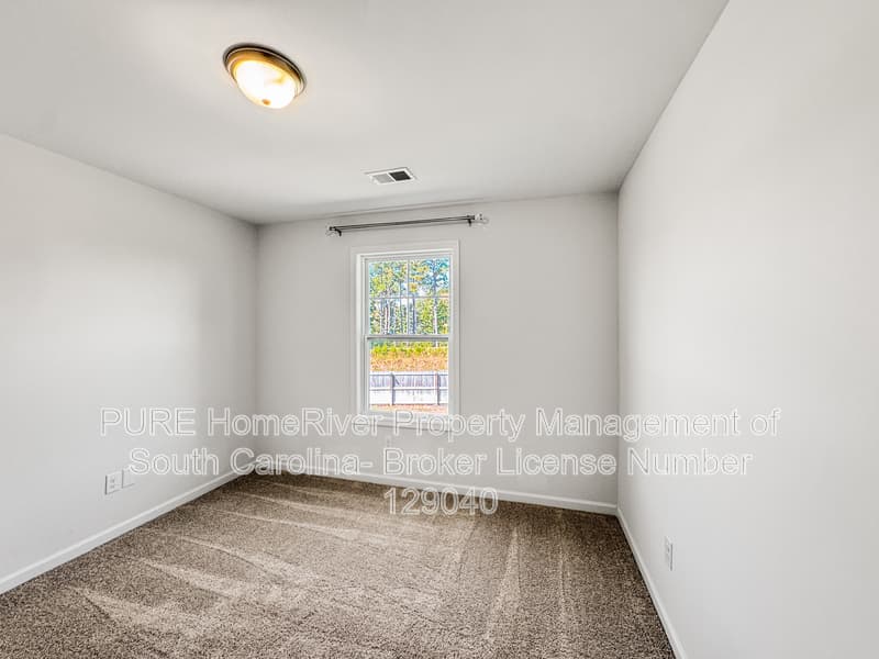 Sumter House: 1865 Ruger Dr