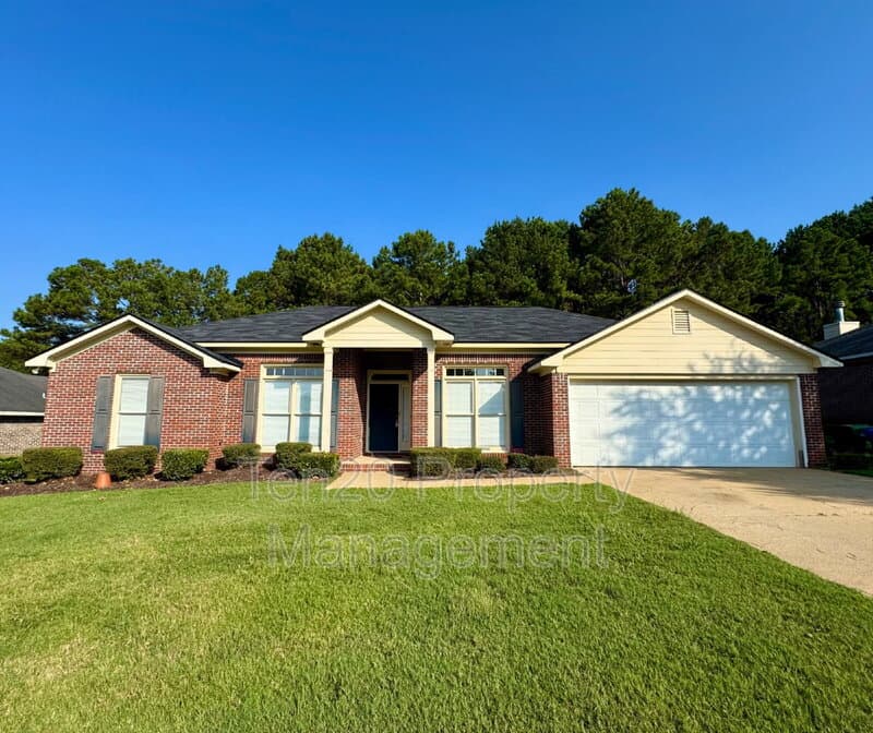 Columbus House: 6009 Creek Stone Court
