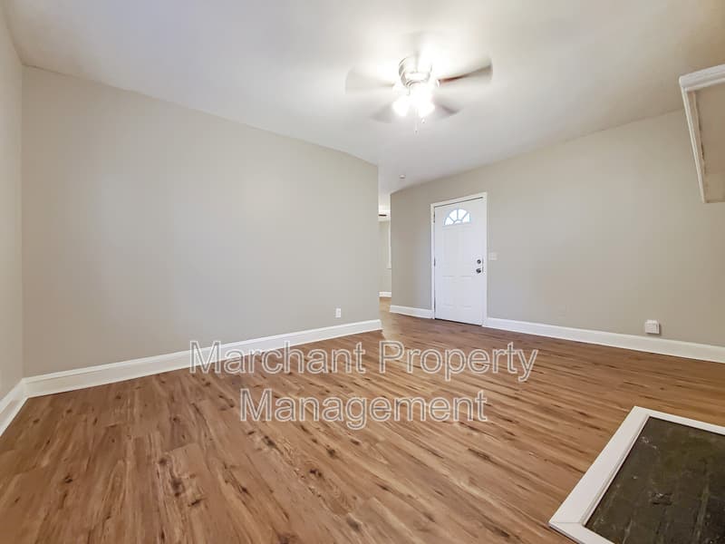Greenville House: 4 Brookforest Drive