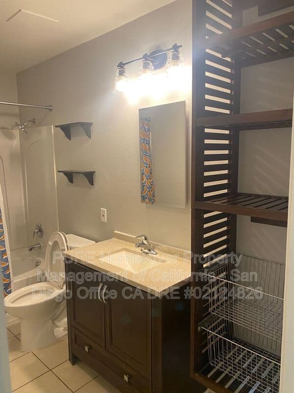 San Diego House: 6554 Pinecone Ln
