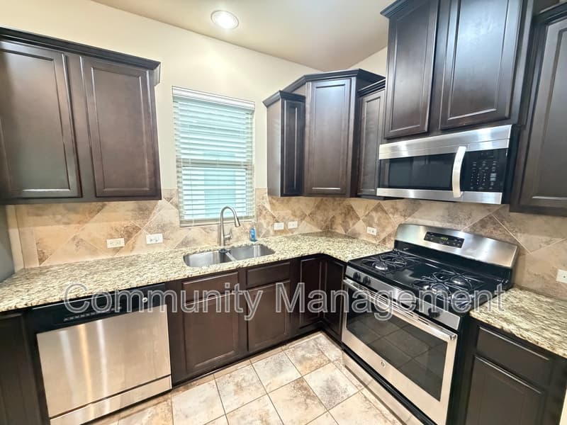 Baton Rouge House: 1415 Granby Dr