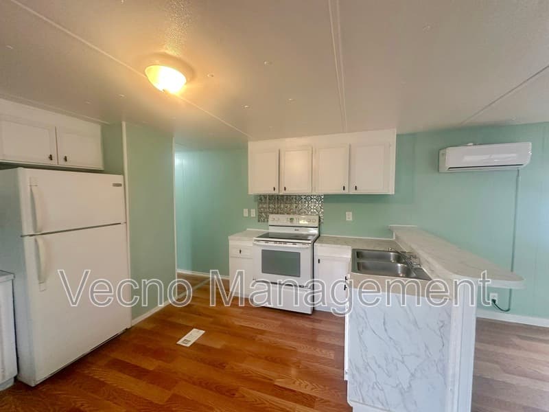 San Antonio House: 5700 South Horseshoe Bend - 22