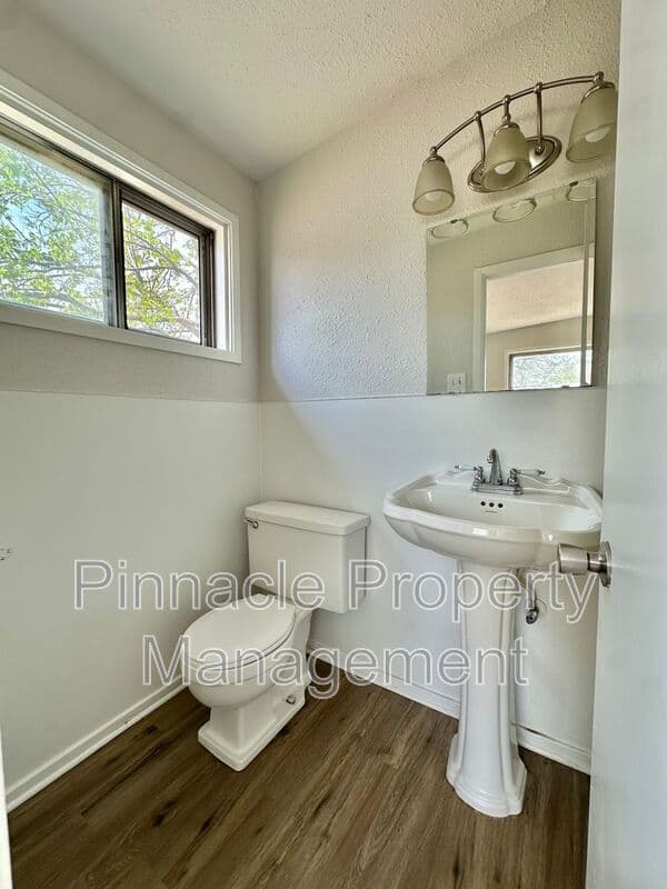 San Angelo House: 2401 Field St
