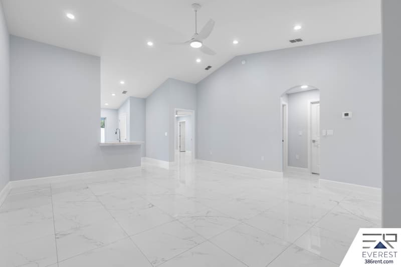 Palm Coast House: 10 Llovera Pl
