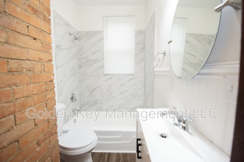 North Olmsted Condo: 5195 Dover Center Road - 1