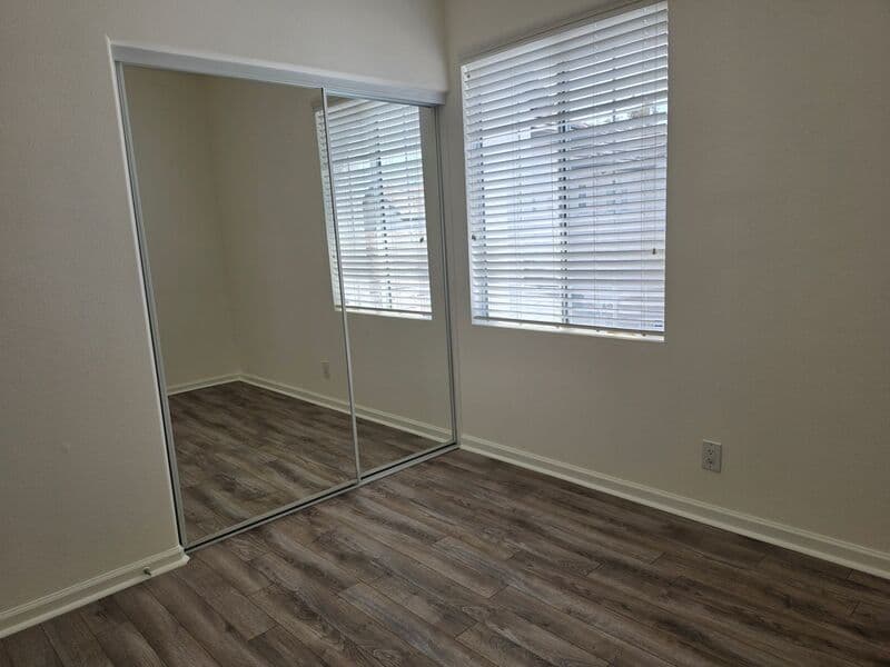 Rancho Santa Margarita House: 162 Seacountry Lane -