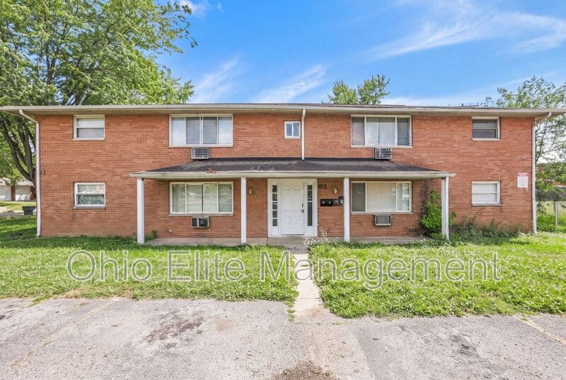 Columbus House: 861 Kingsford Rd