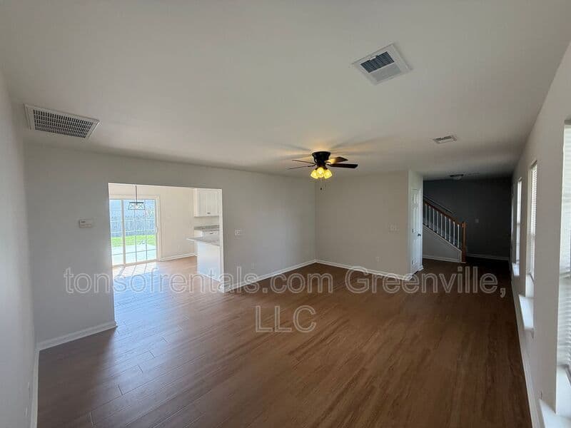 Duncan House: 151 Bellweather Drive