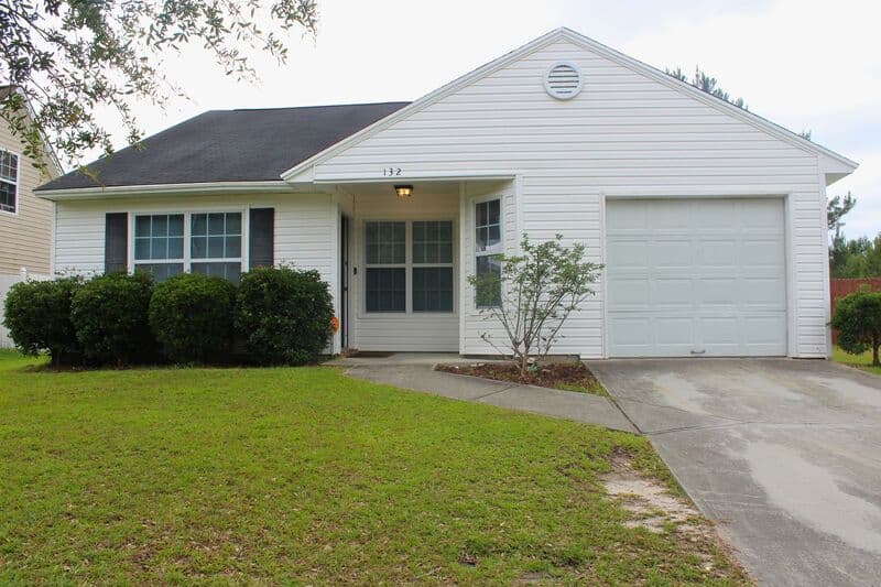 Pooler House: 132 Bluelake Blvd
