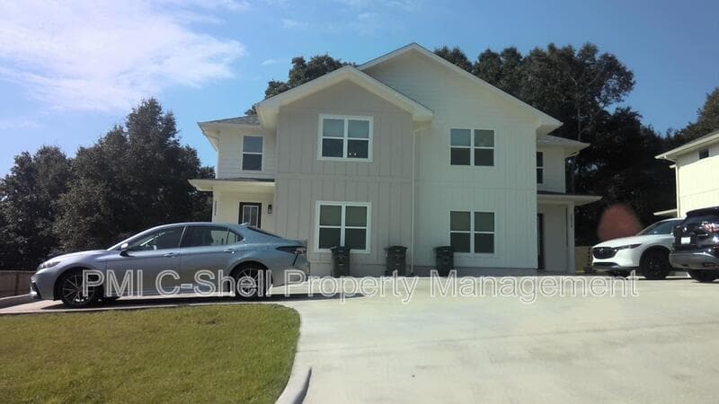 Pensacola House: 2017 Wyatt St
