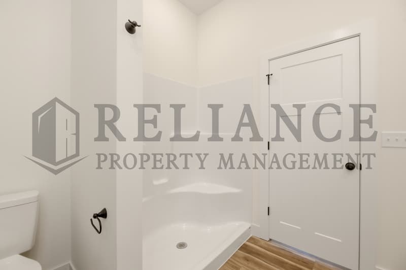 Valley Center House: 701 E Elmwood St