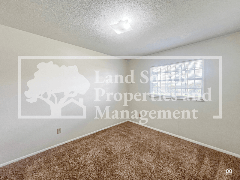 Lakeland House: 620 N. Lake Avenue