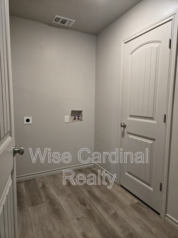 Lubbock Condo: 17825 Private Road 2160 - B