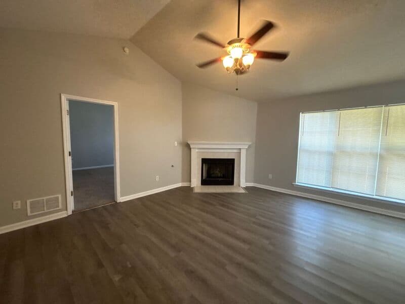 Cordova House: 1605 Far Dr