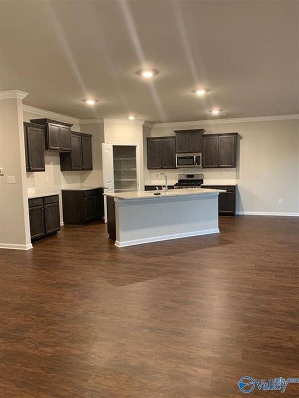 Harvest House: 128 Oak Fletcher Drive