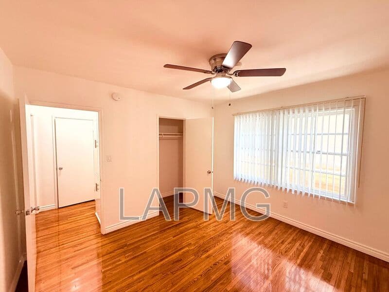 Los Angeles House: 1415 Hudson Avenue
