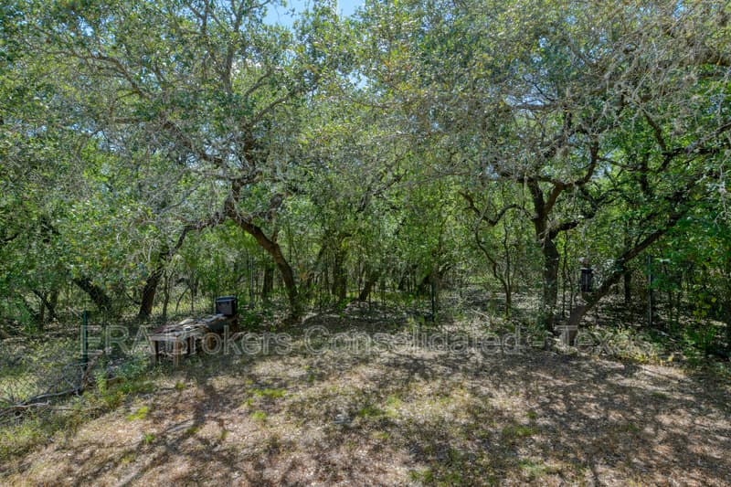 Hondo House: 930 County Rd 342