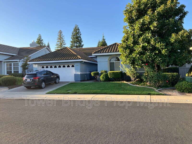 Roseville House: 6080 Plum Canyon Lane