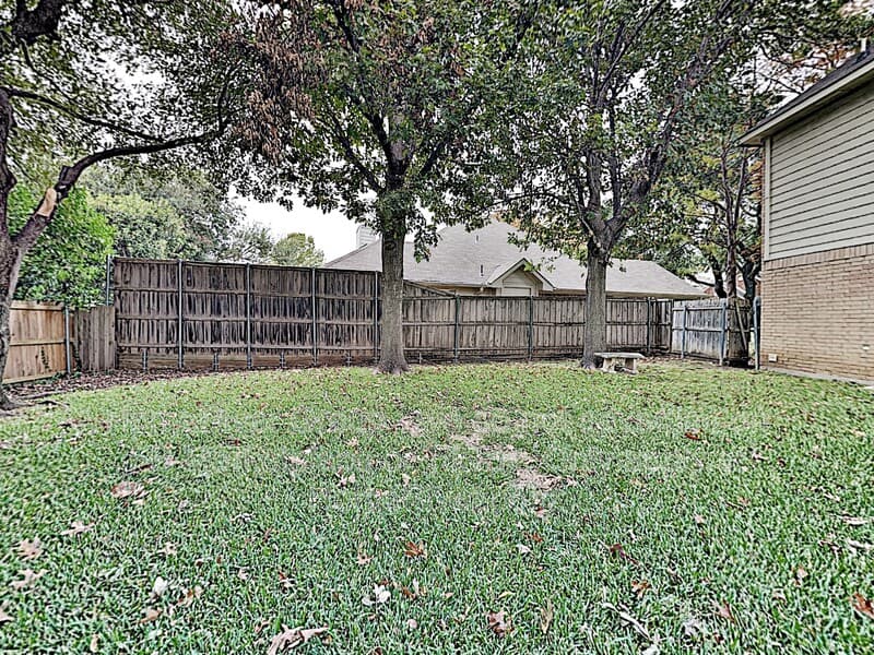 Addison House: 3812 Waterford Dr