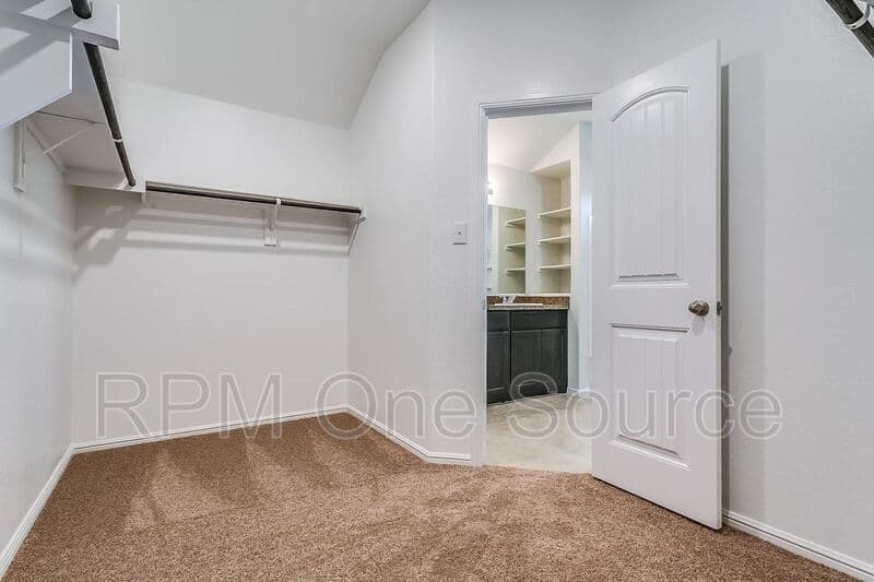 Ft. Worth House: 6320 Eagle Pier Way