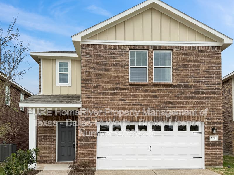 Melissa House: 2213 Burnwood St