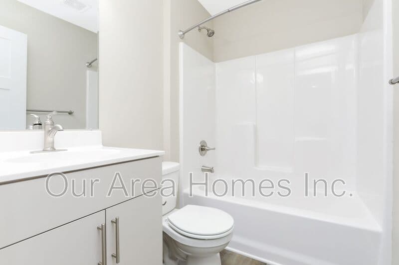 Otsego House: 6138 Manchester Ave NE