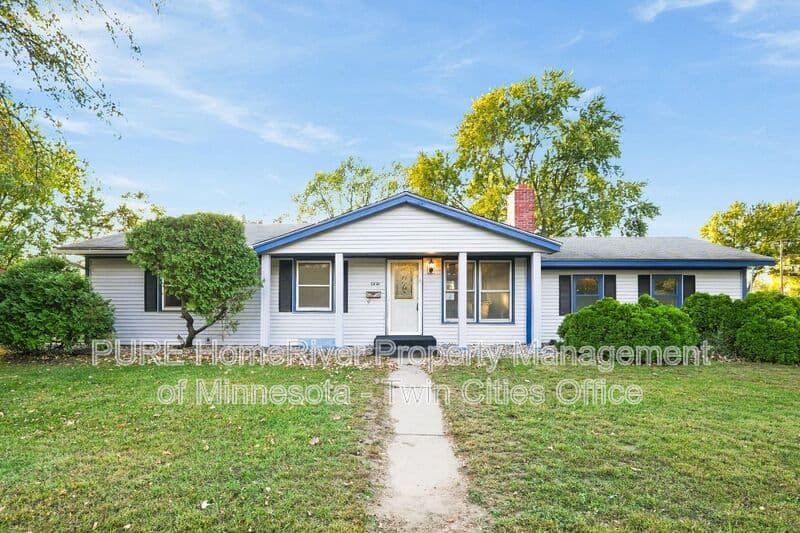Brooklyn Park House: 7441 Major Ave N