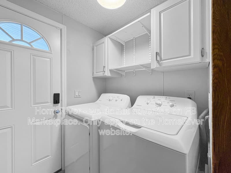 Jacksonville House: 7531 Covewood Dr