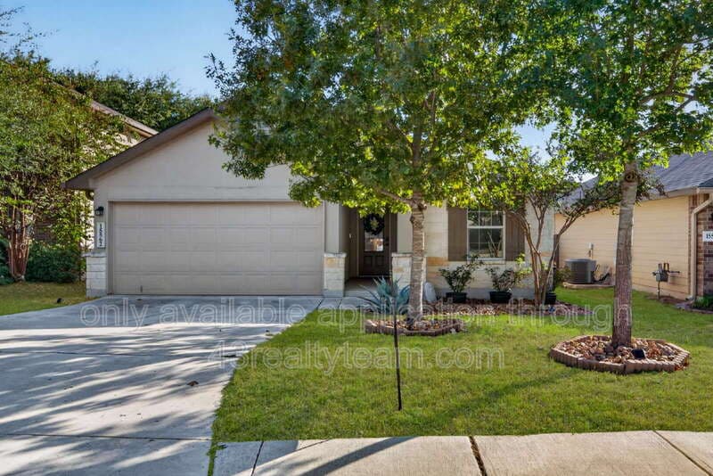 San Antonio House: 15562 Gray Catbird