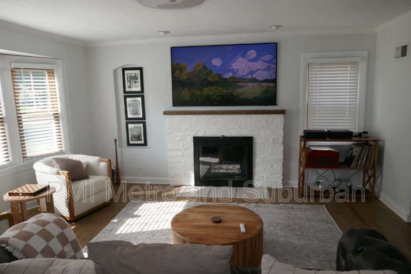 Des Plaines House: 984 Woodlawn Avenue