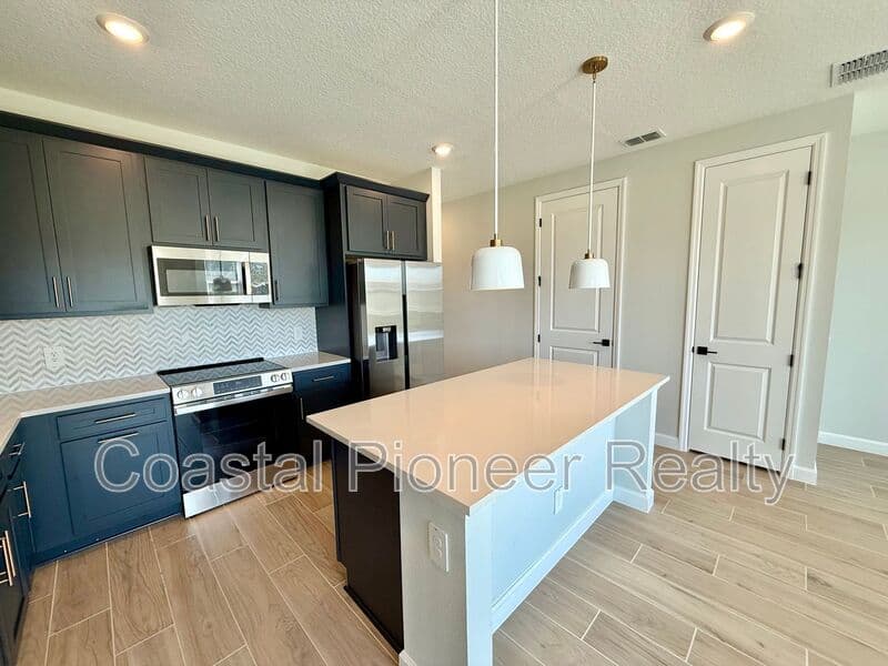 Tampa House: 7622 Deer Valley Cir