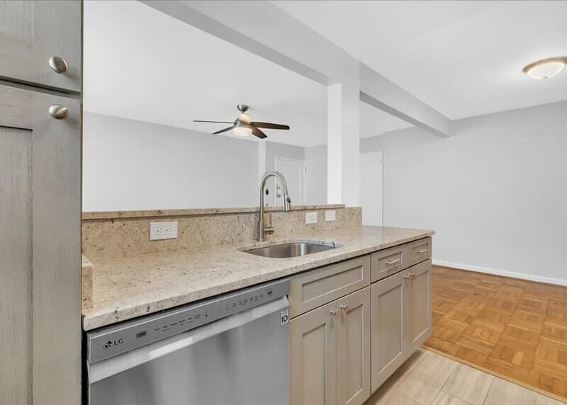 Arlington Condo: 500 S Courthouse Rd