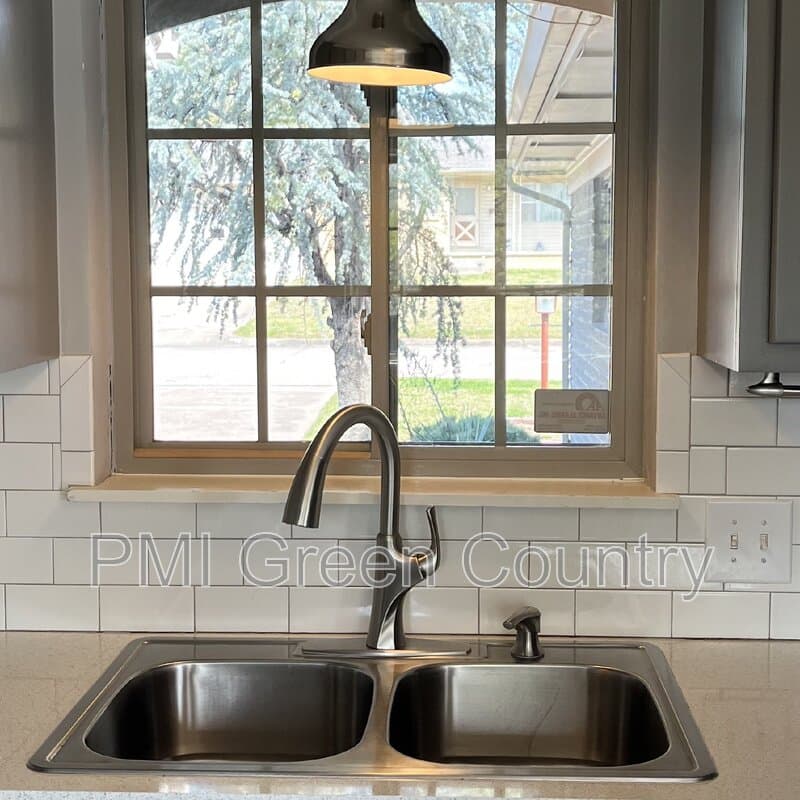 Tulsa House: 5428 E 25th Pl