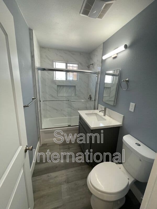 Los Angeles Condo: 1031 W. 102nd St.