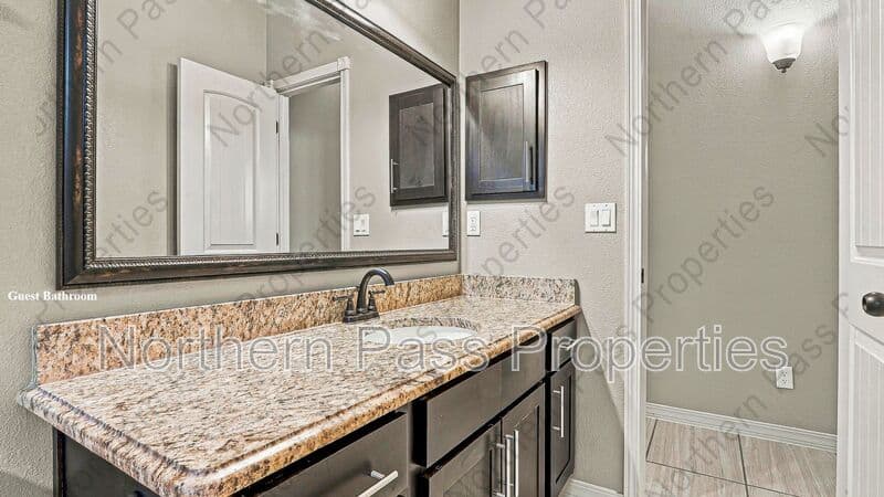 El Paso House: 3141 Spring Willow