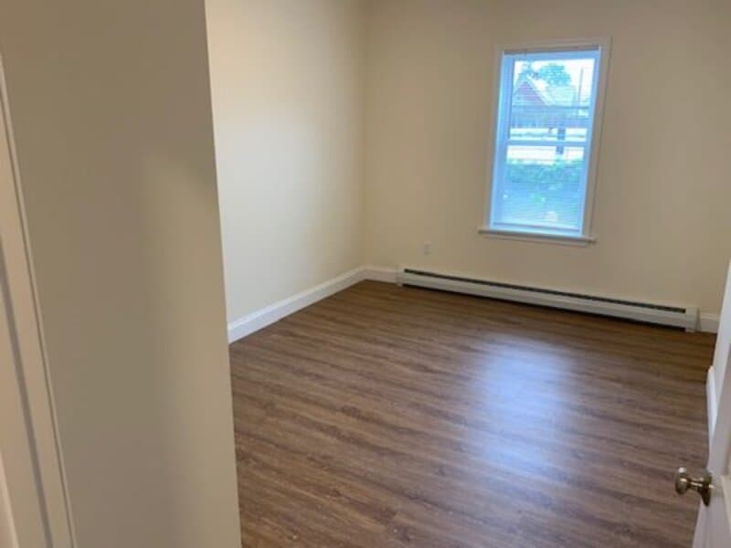 Burlington Condo: 11 Hungerford Terrace, Unit 4
